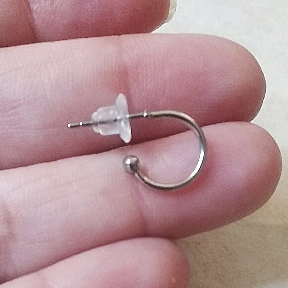 Interchangeable Earring Set - 3 Pairs! Neutral White & Gray Color Scheme - Picture 4 of 6